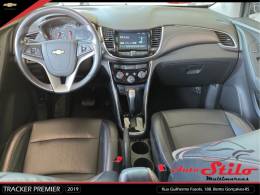 CHEVROLET - TRACKER - 2018/2019 - Prata - R$ 96.000,00