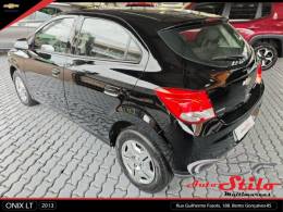 CHEVROLET - ONIX - 2013/2013 - Preta - R$ 41.900,00