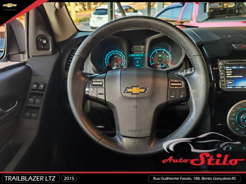 CHEVROLET - TRAILBLAZER - 2014/2015 - Preta - R$ 139.900,00