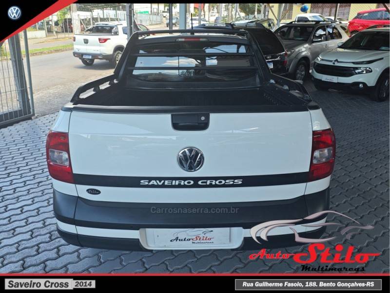 VOLKSWAGEN - SAVEIRO - 2013/2014 - Branca - R$ 64.900,00