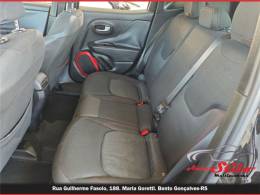 JEEP - RENEGADE - 2015/2016 - Preta - R$ 85.900,00