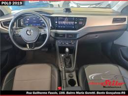 VOLKSWAGEN - POLO - 2018/2019 - Branca - R$ 79.900,00