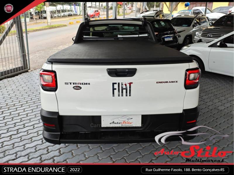 FIAT - STRADA - 2021/2022 - Branca - R$ 74.900,00