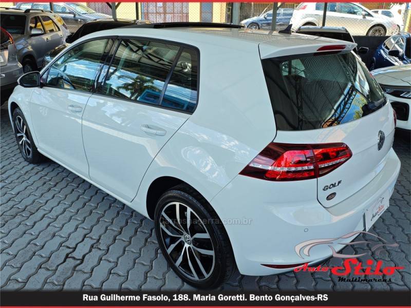 VOLKSWAGEN - GOLF - 2016/2016 - Branca - R$ 97.900,00