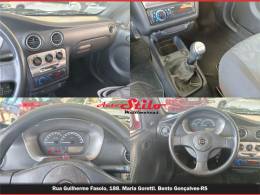 CHEVROLET - CELTA - 2002/2003 - Vermelha - R$ 19.900,00