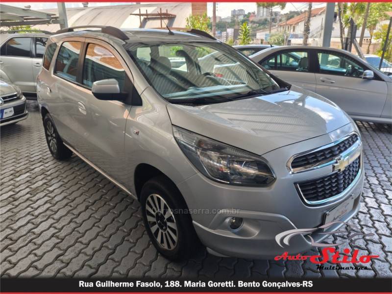 CHEVROLET - SPIN - 2013/2013 - Prata - R$ 56.900,00